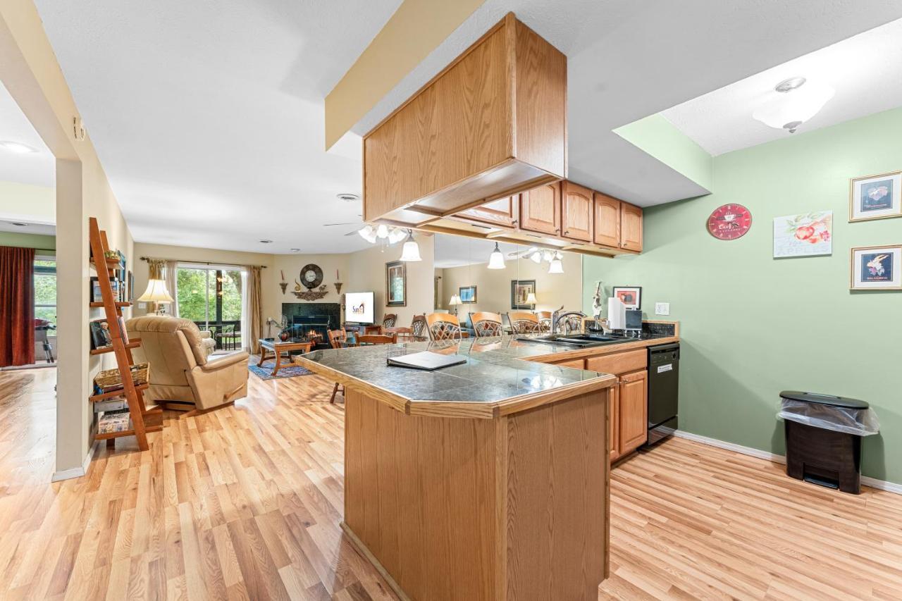 Bluffs Oasis Condo Branson Extérieur photo